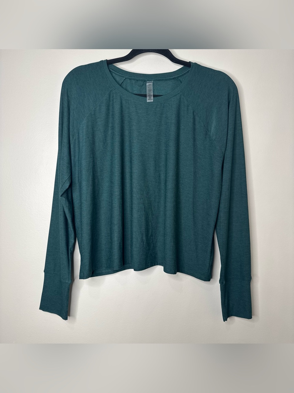 Beyond Yoga Space Dye Long Sleeve Cropped Length Tee Teal Sea Heather Small